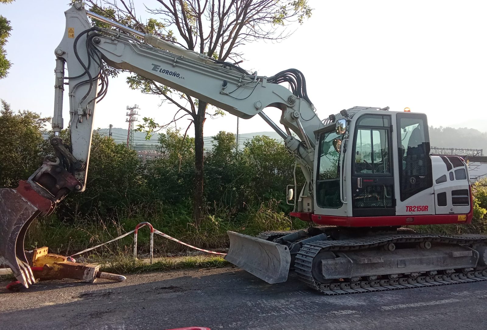 TAKEUCHI 2150-2 01